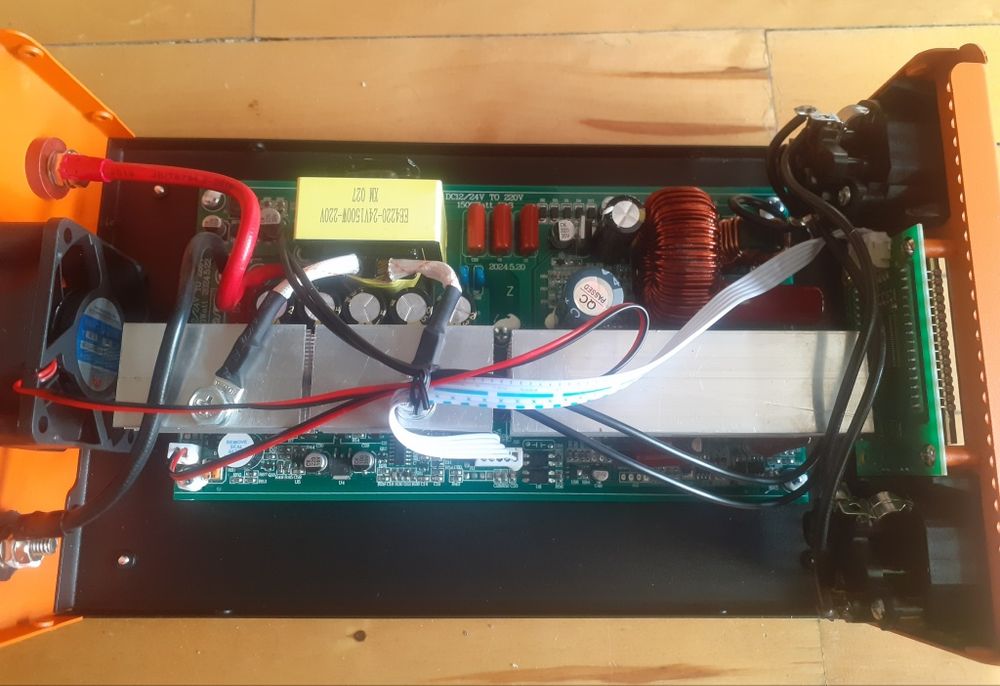 Інвертор HOULI 1500W 24в. - 230в. 50Гц. 3000W Пік!!!