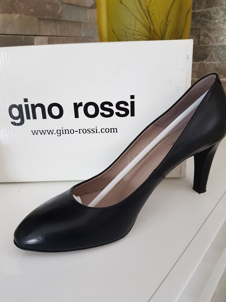 Czarne skórzane czółenka Gino Rossi