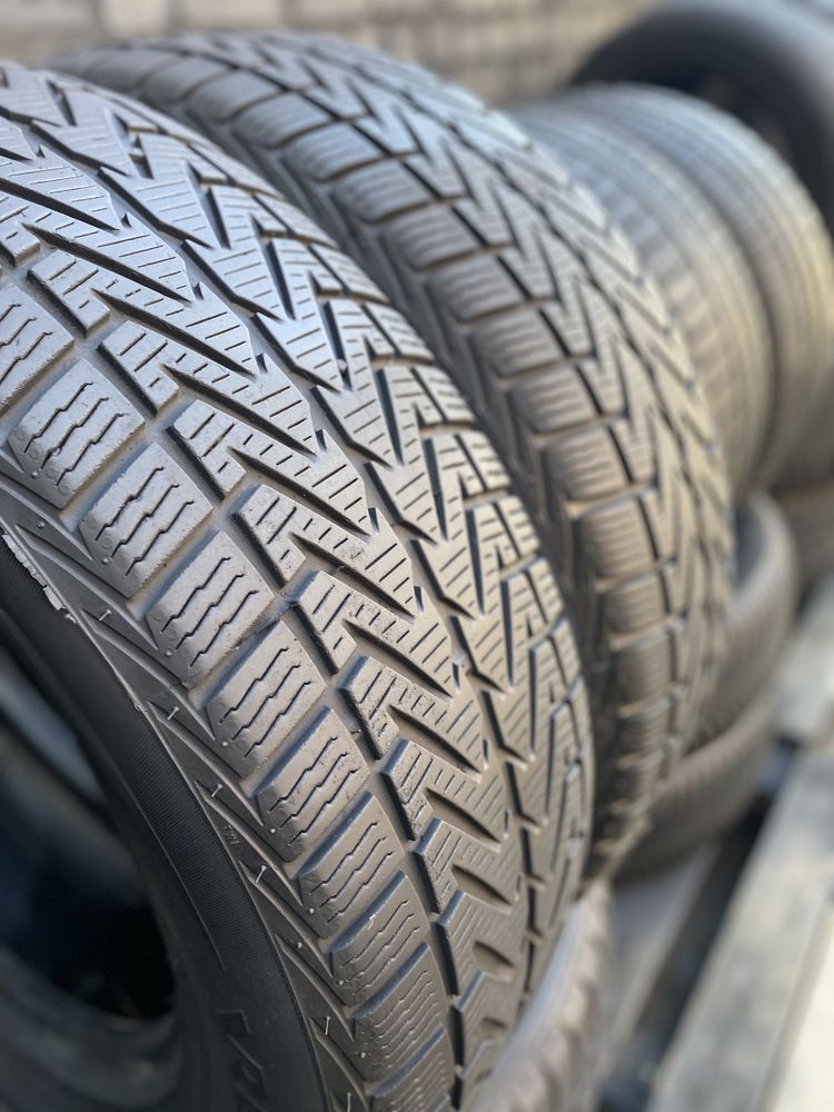 Автошини Vredestein 215/65/16 Резина,Колеса,Гума,Скати,Шини)