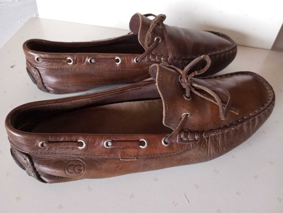 Sapatos vela em pele, 43, da Guimarães