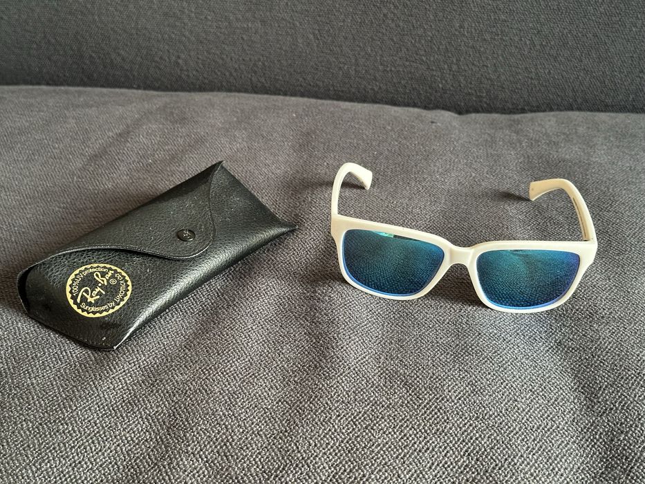 Okulary Boardriders i etui Ray-Ban