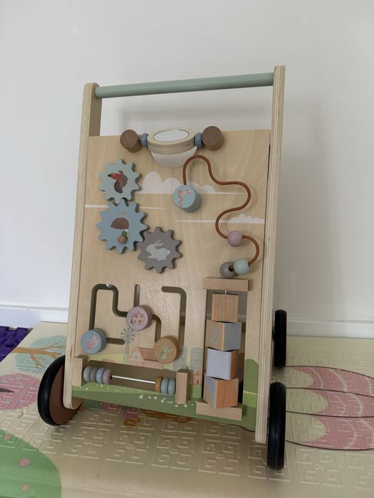 Детская каталка ходунки