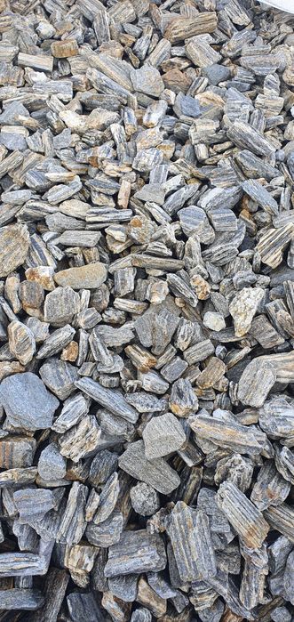 Grys gnejs kora kamienna kamień ozdobny ogrodowy, mała wywrotka