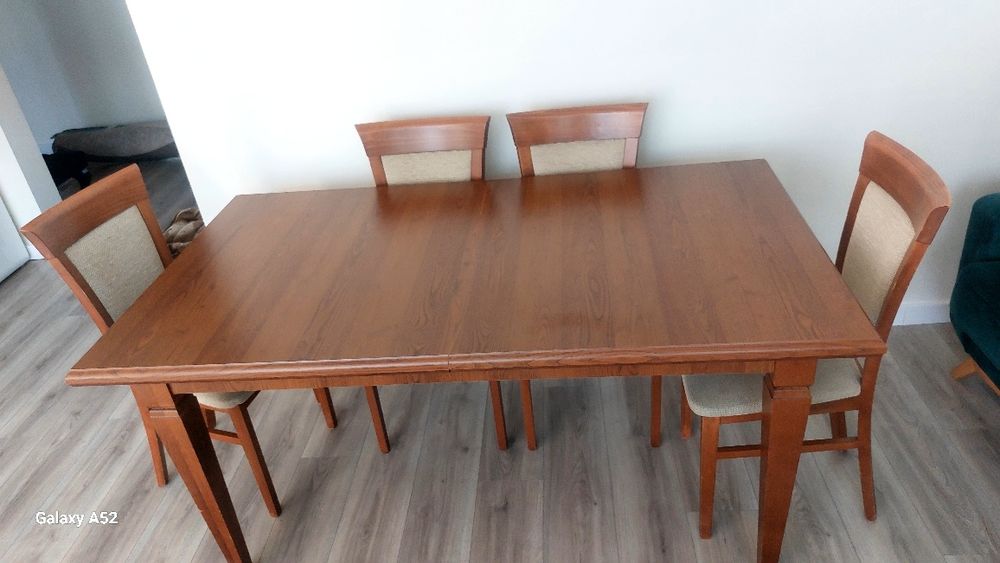 Stół, krzesła, 6 krzeseł BRW