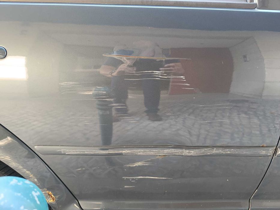 VW Golf  4 - 1.4 gasolina em excelente estado motor