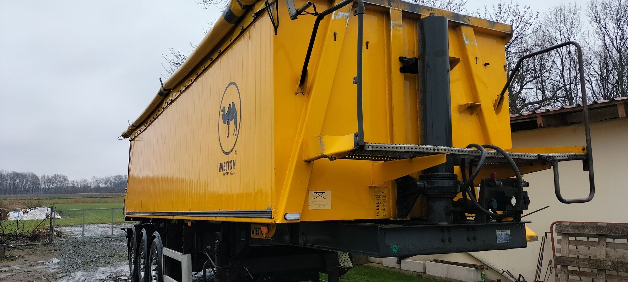 Sprzedam Wielton  38m3