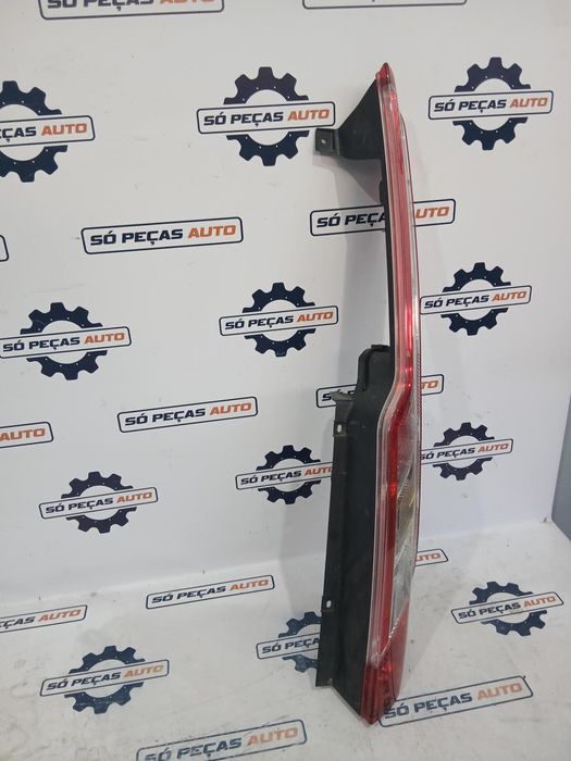 FAROLIM DIREITO BRANCA FORD TRANSIT CUSTOM 2.0TDCI  2015-2023 ANO: ...