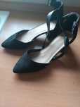 Sapatos fivela pretos