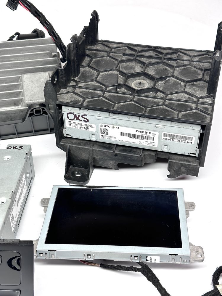 AUDI A4 S4 B8 A5 8T Zestaw MMI 3G+ Bang Olufsen Moduł radio multimedia