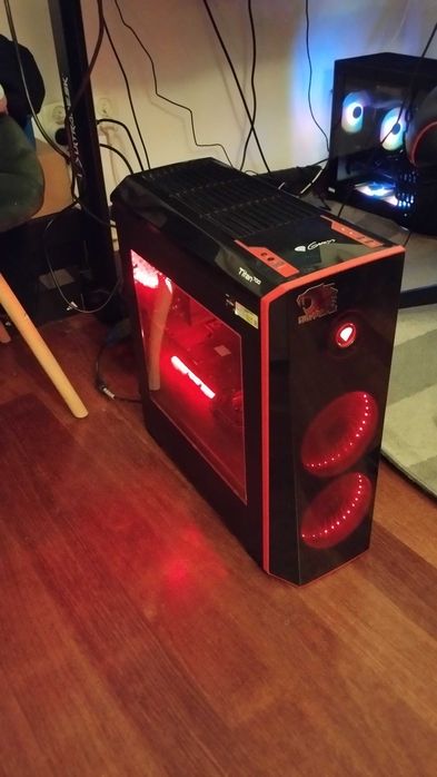 Komputer stacjonarny gamingowy GTX 1070 Ryzen 7 1700X 16GB RAM