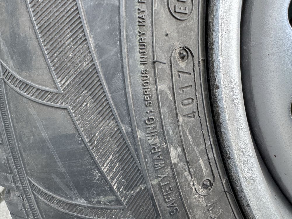 Резина зимова зимня R16 215 70 Falken