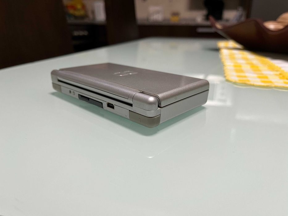 Nintendo DS Lite Prateada