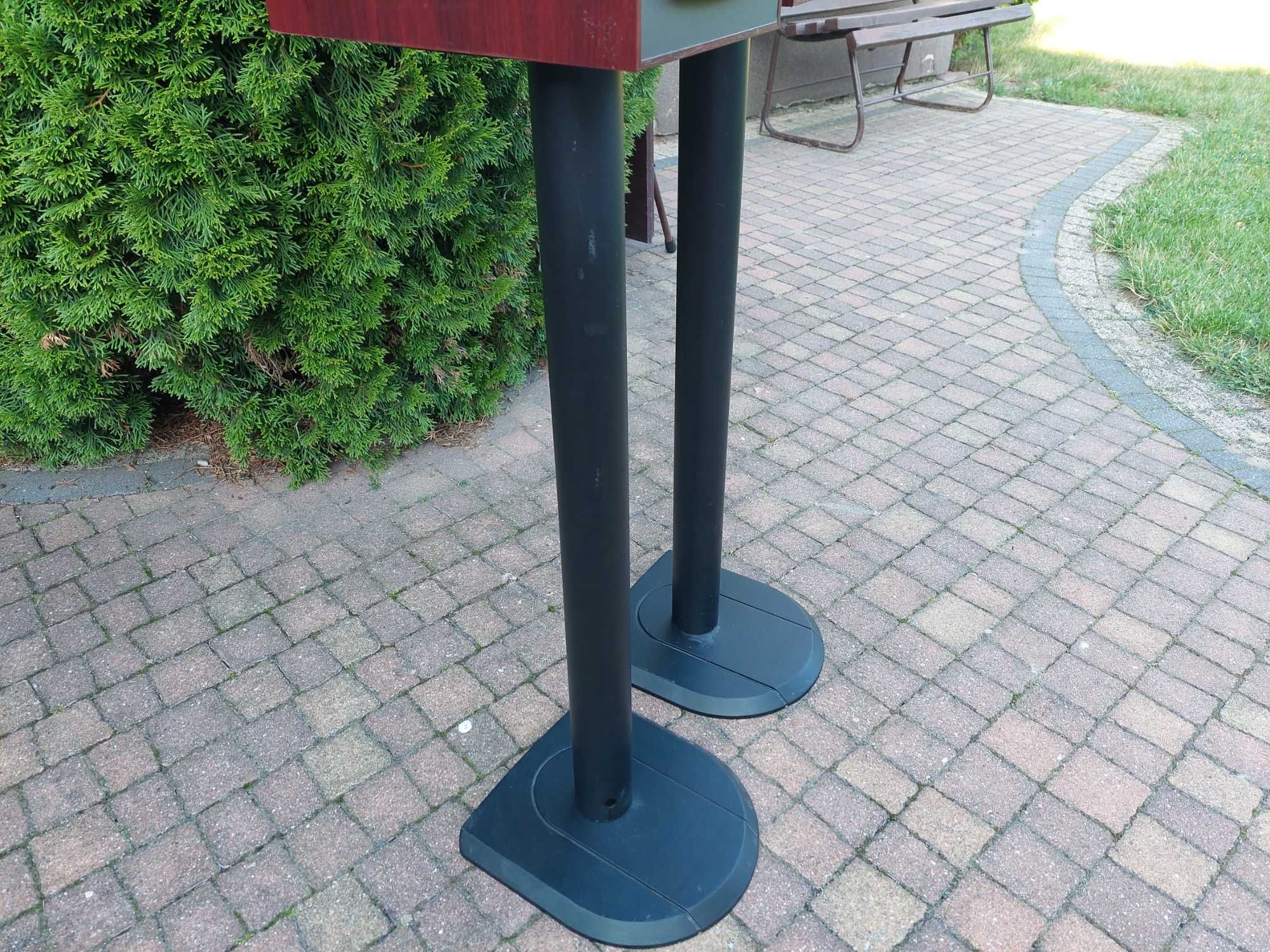 Kolumny Paradigm Monitor ze standami  i kablami kimber kable