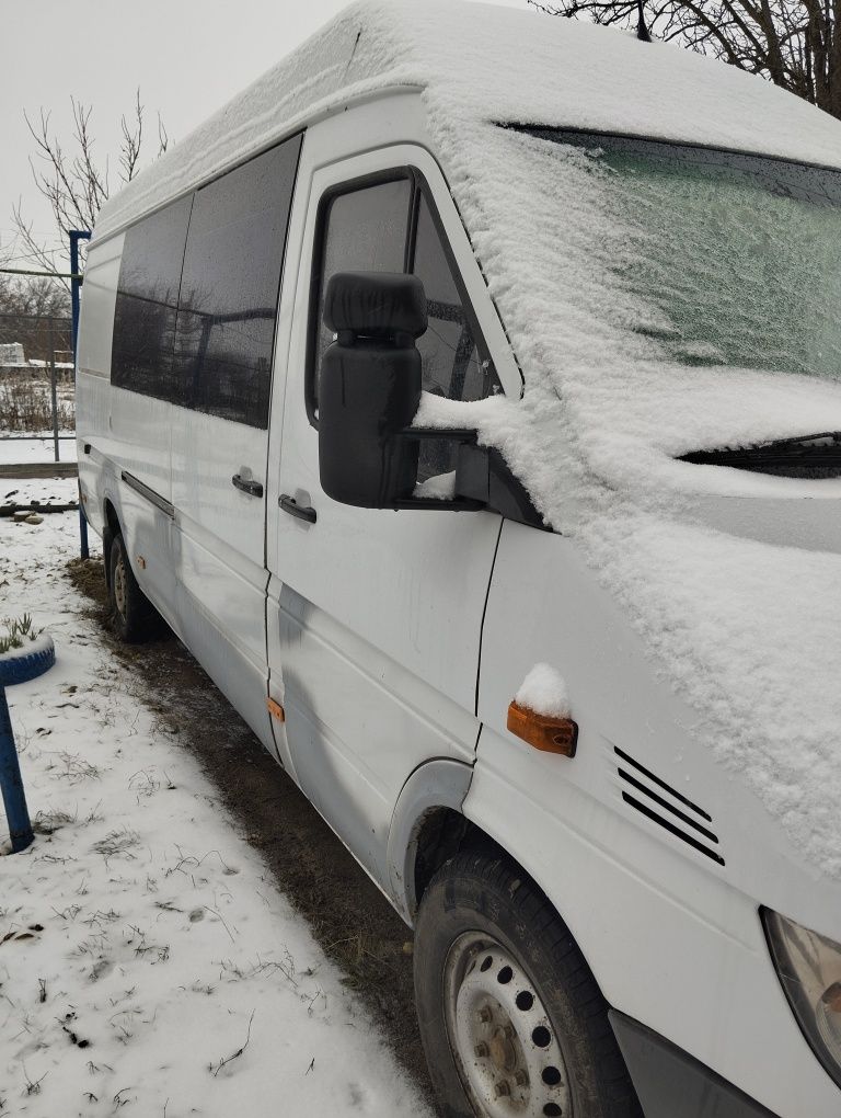 Mercedes Sprinter 2005р, 2.2 дизель, механіка, груз пас