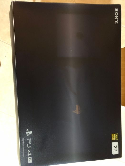 Ps4 pro edição 500 million