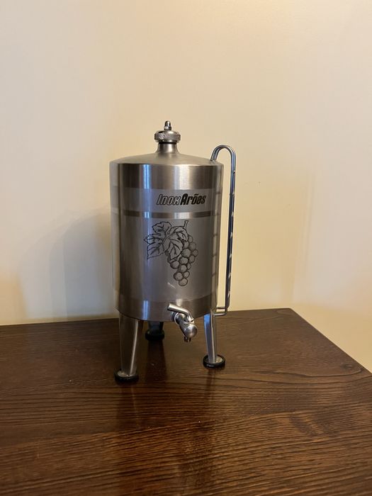Cuba Inox p/armazenar aguardente  1,5 l