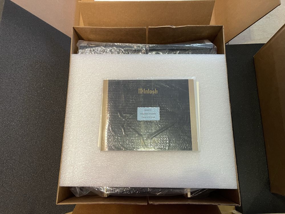 Mcintosh MA9000 wzmacniacz zintegrowany