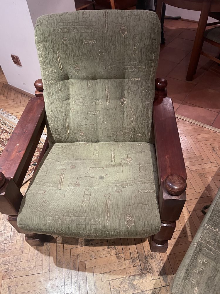 Fotele 2szt- drewniane oparcia