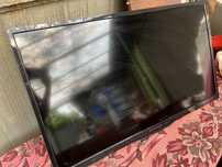 Телевізор GRUNDIG LED 40” • Працює справно • HDMI, SCART, VGA