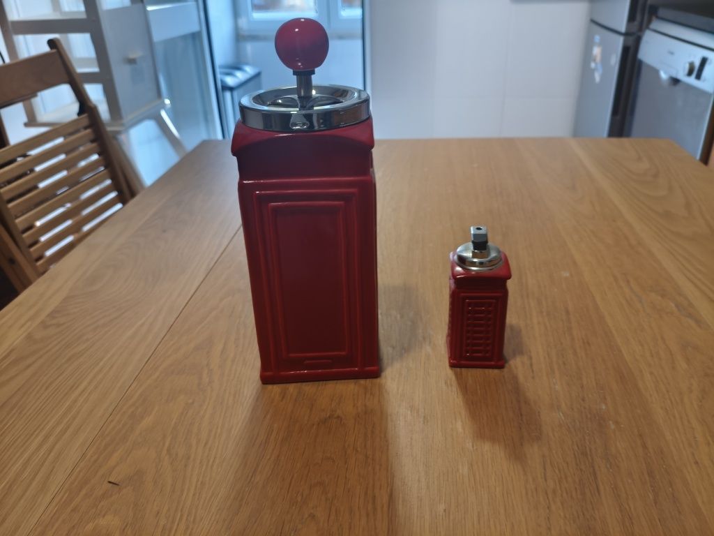 Conjunto isqueiro e cinzeiro