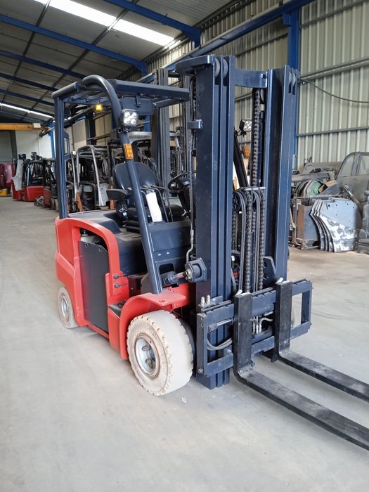 Empilhador Elétrico HC (2021)