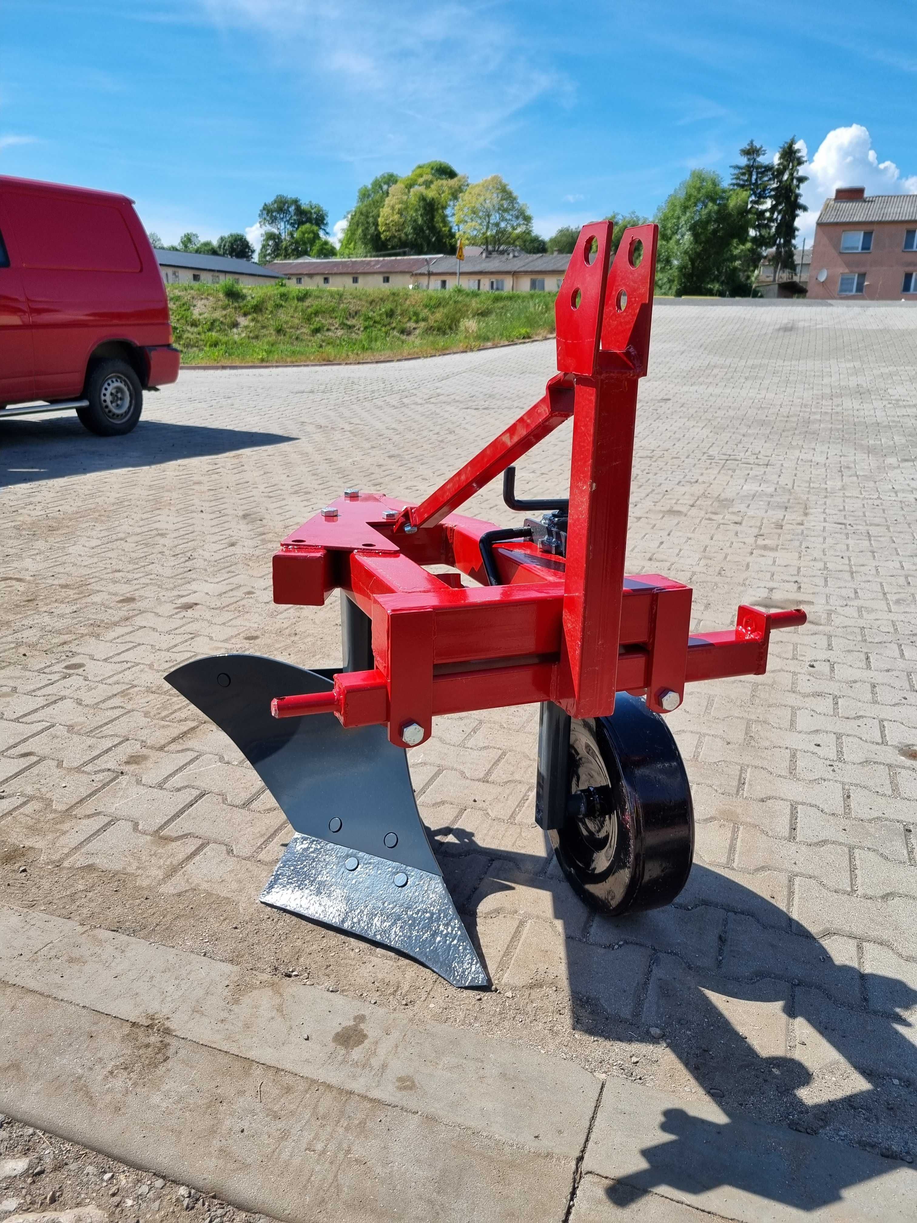 Pług płużek do Kubota jednoskibowy 25 cm z kołem podporowym
