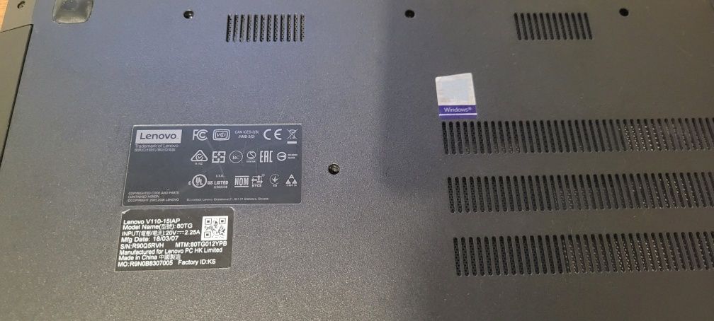 Lenovo V110 15IAP