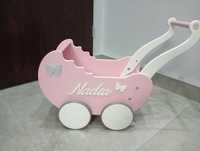 Wózek dla lalek z imieniem Nadia plus kołderka z poduszką