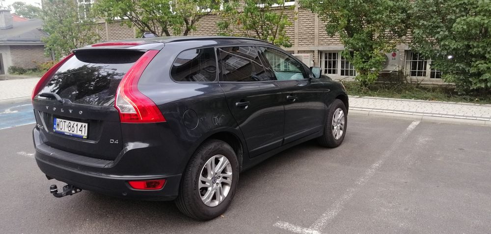 Volvo XC60 ubezpieczony + kpl. kół zimowych salon polska