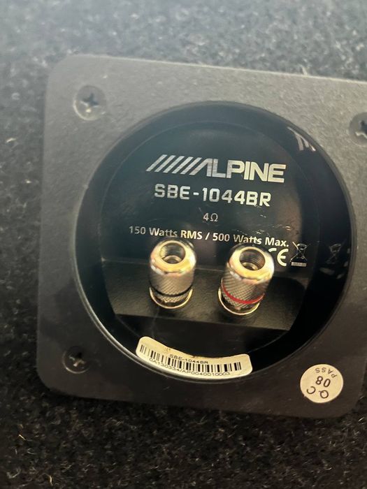 Автомобільний сабвуфер Alpine SBE-1044BR та підсилювач