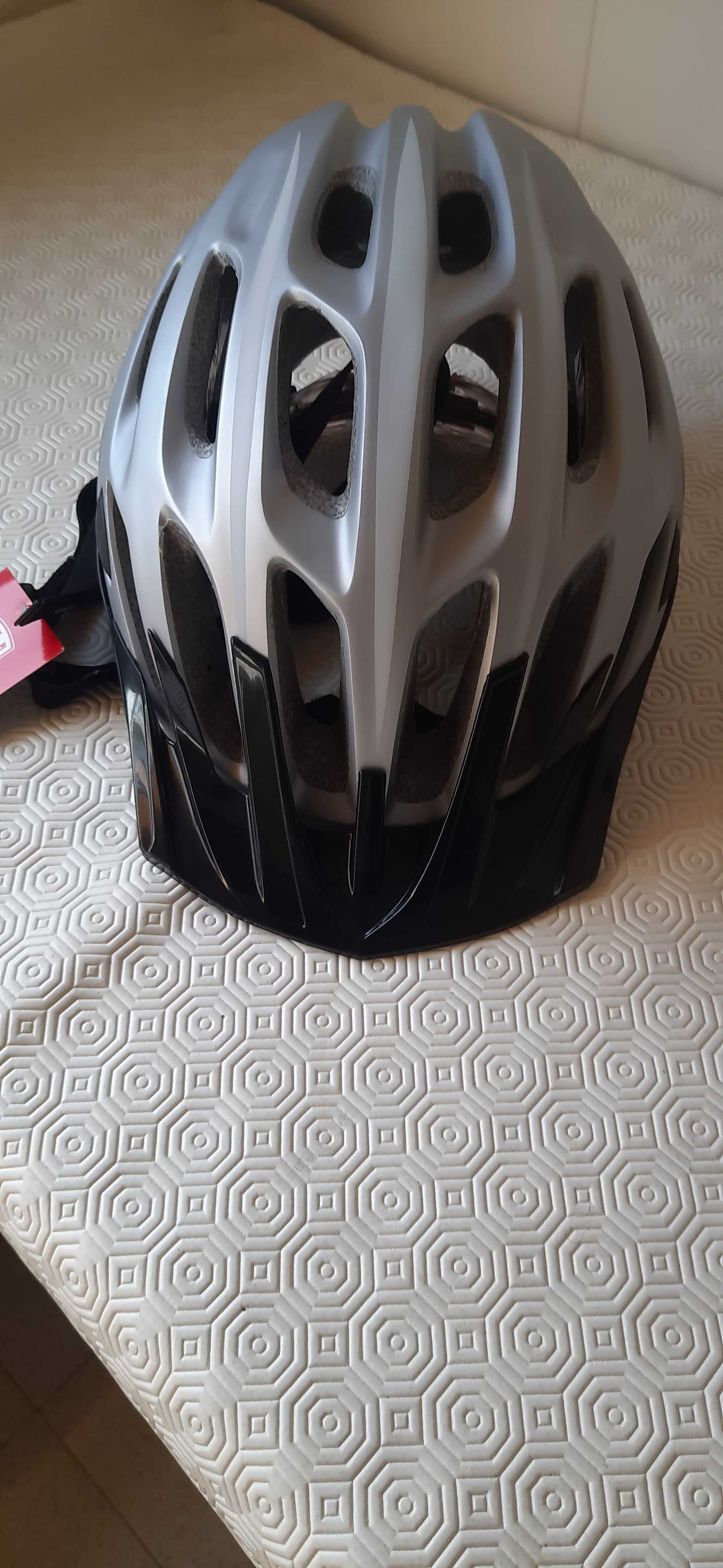 Capacete Berg TrailRock Pro L - NOVO