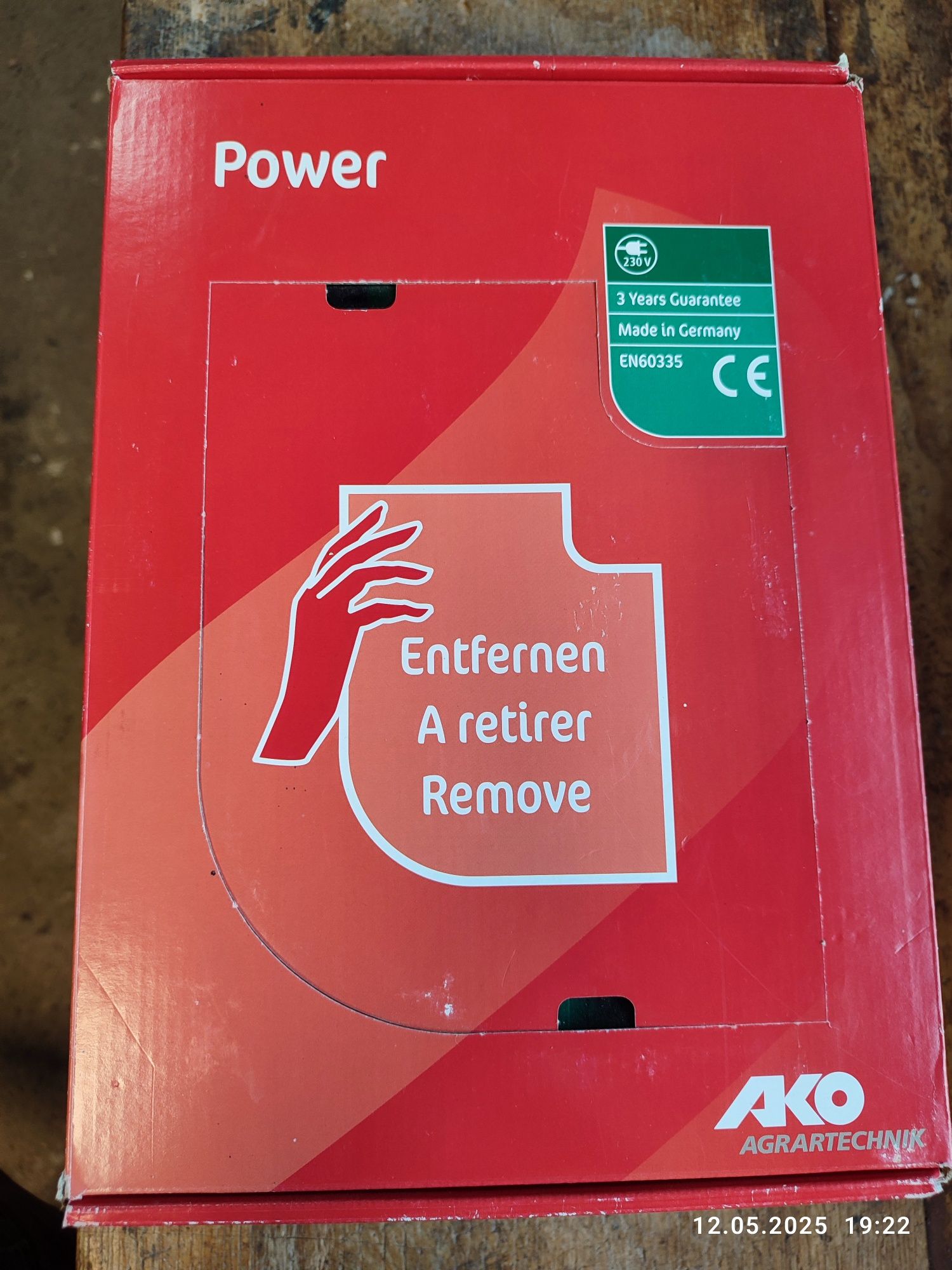 Elektryzator , pastuch AKO Power M 1200 1,7/1,2J dla bydła, kóz, koni