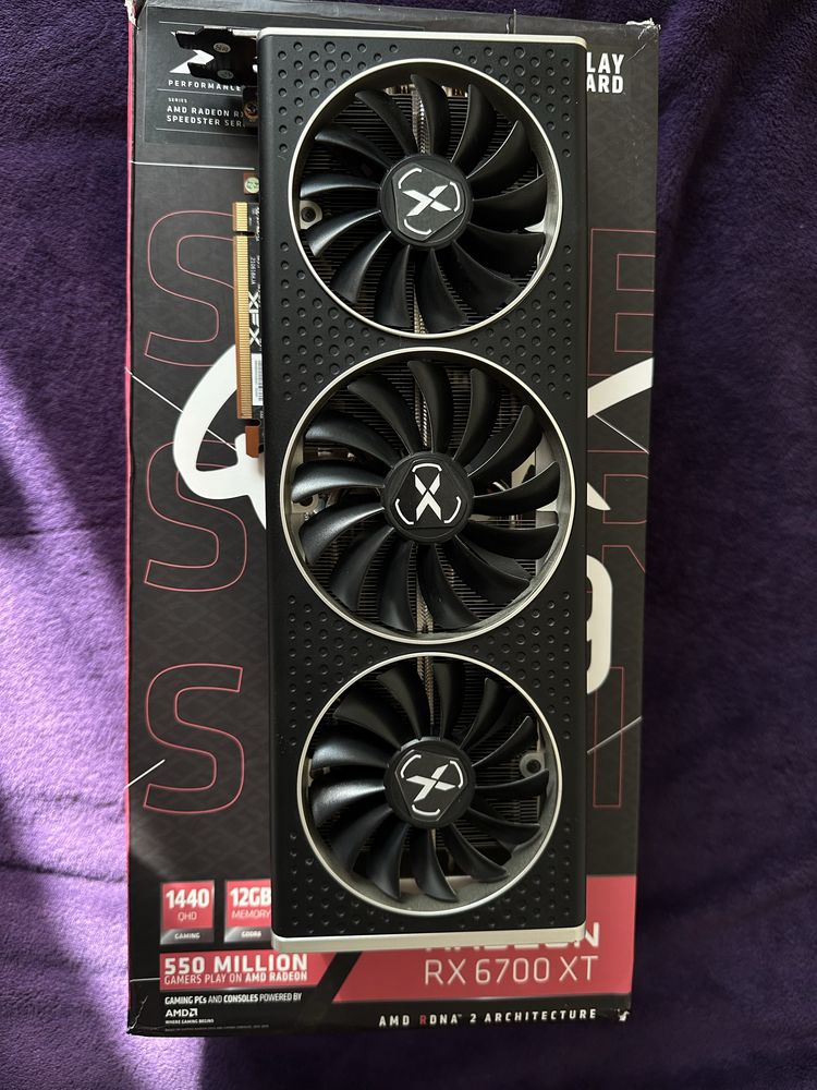 Відеокарта XFX Radeon RX 6700 XT