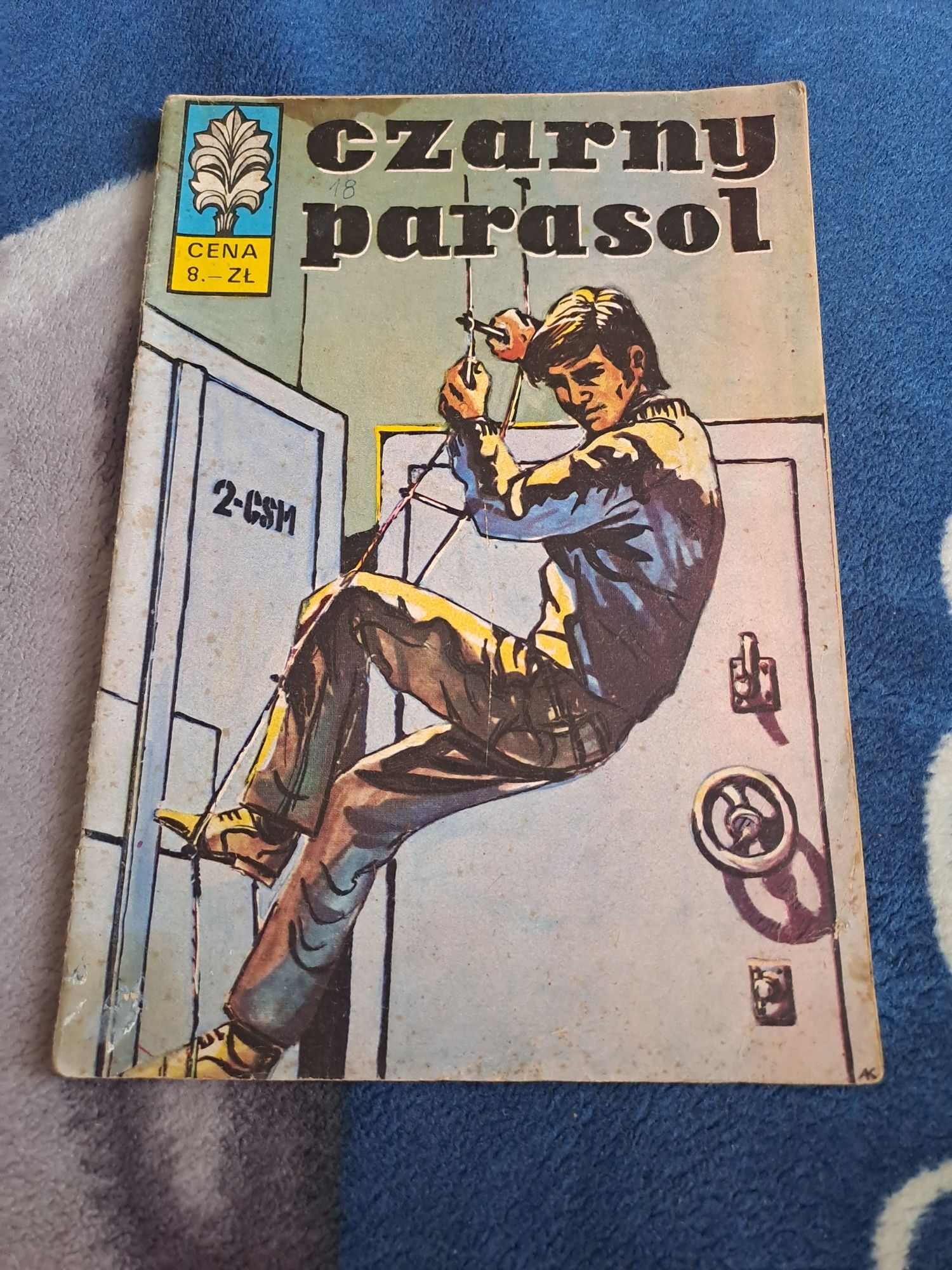 Czarny parasol z serii Kapitan Żbik, wydanie pierwsze