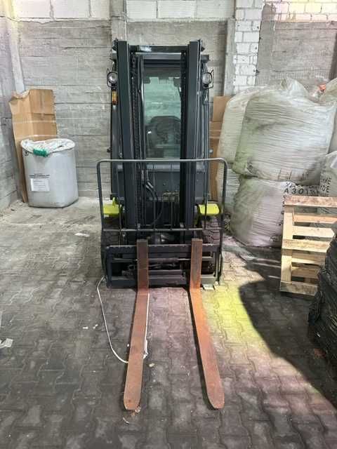 Wózek widłowy Clark C25L