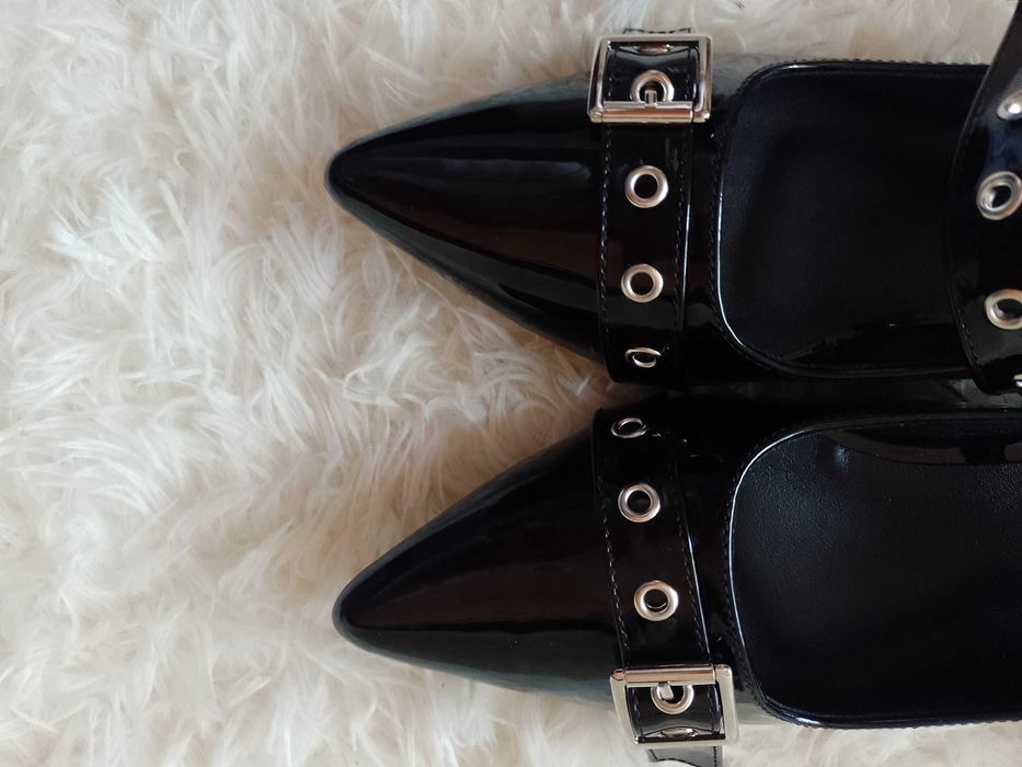 (39/40) Czarne baleriny biznesowe z odkrytą piętą z Londynu, NOWE