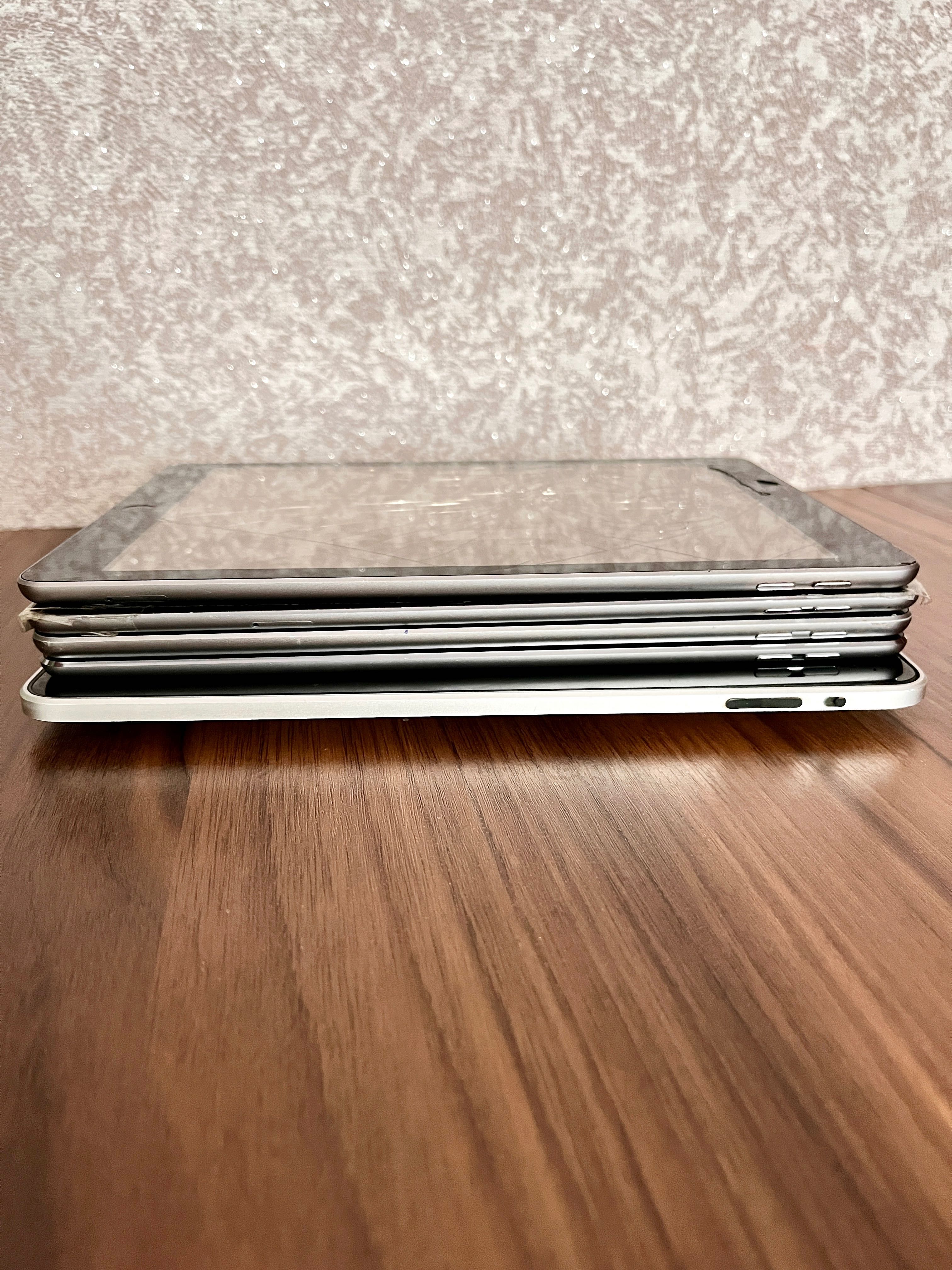 Лот 5 iPad - цілі та биті(під ремонт або запчастини)