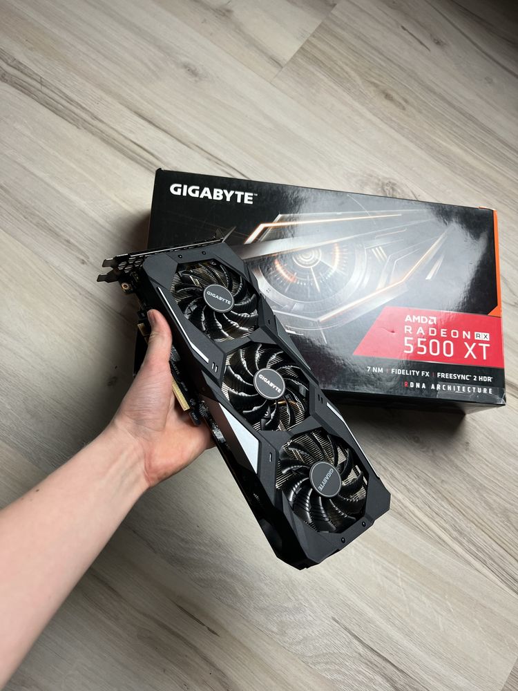 Karta graficzna Rx 5500xt 4gb gigabyte