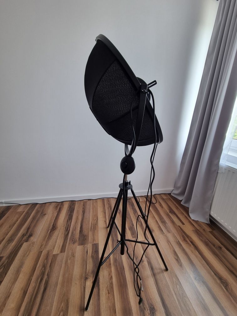 Lampa podłogowa loft