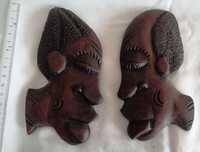 Um par de figuras M/F esculpido em madeira maciça -Artesanato Africano