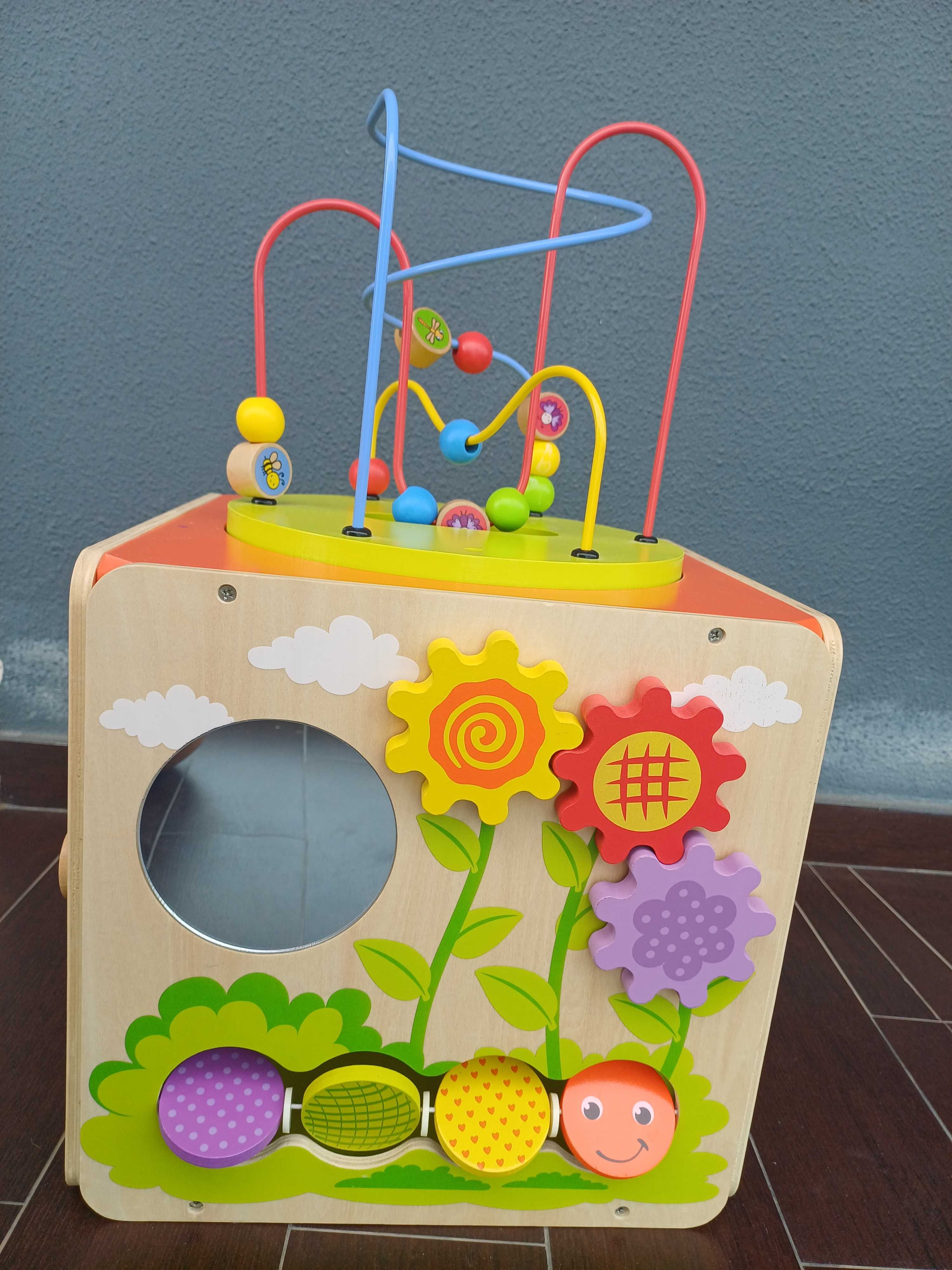 Brinquedo cubo de Madeira para crianças