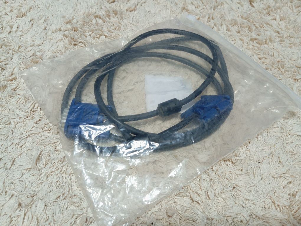 VGA кабель для комп'ютера