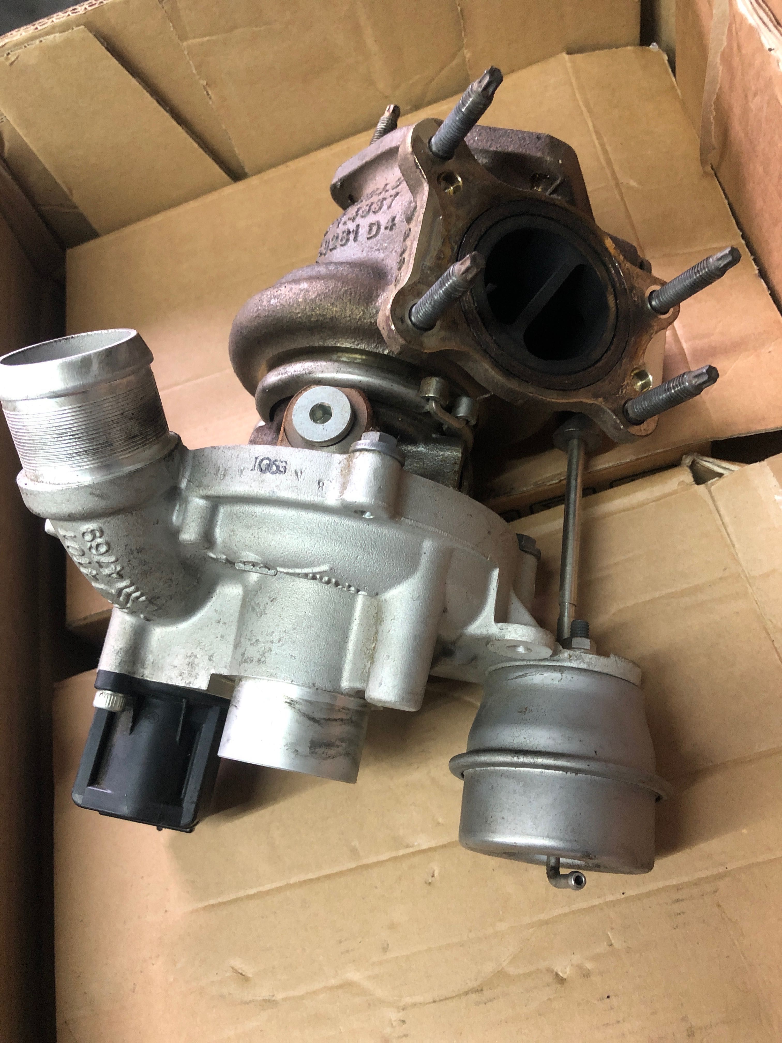Turbina Citroen Peugeot 1.6 THP 9807  1497  80 turbosprezarka Ds3 C3