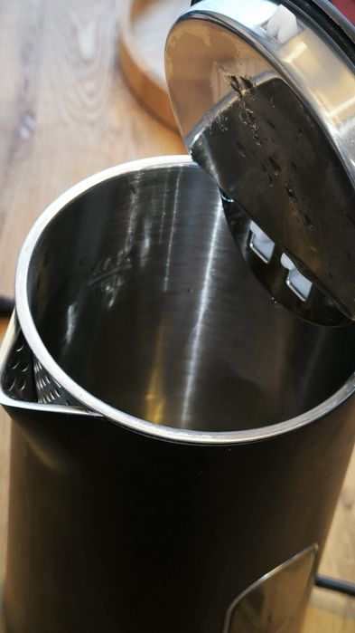 Czajnik Raven EC024C 1,5l 1800W Regulacja temperatury