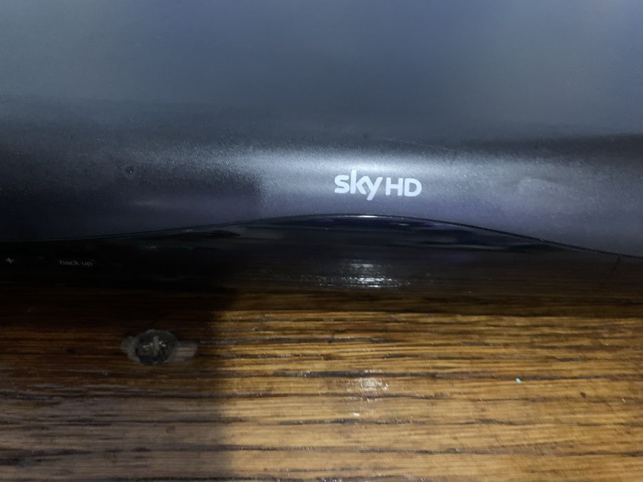 Спутниковый ресивер Sky Hd