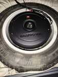 Subwoofer aktywny JBL BASSPRO HUB