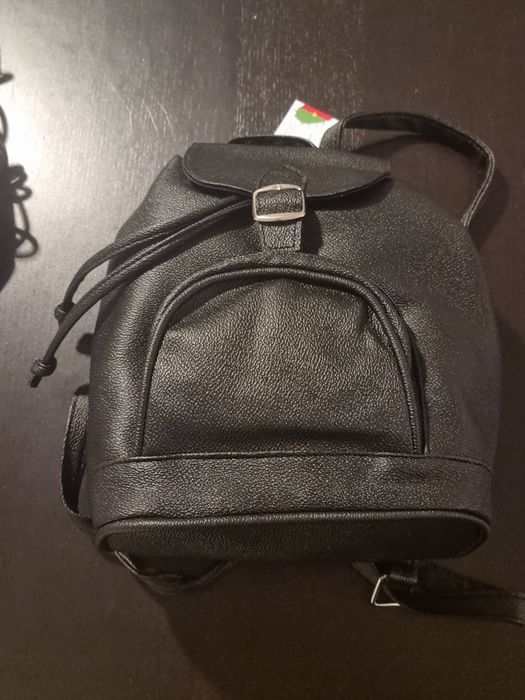 Mochila Preta Nova