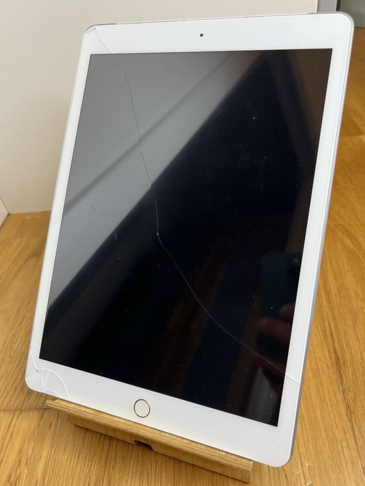Ipad 8 128gb під ремонт #1285