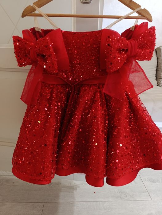 Плаття на випускний