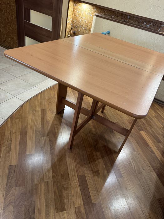 Стіл книжка розкладний